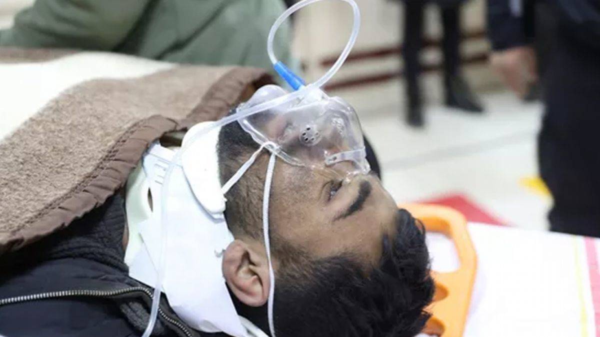 261. saatte 2 kişi daha enkazdan kurtarıldı