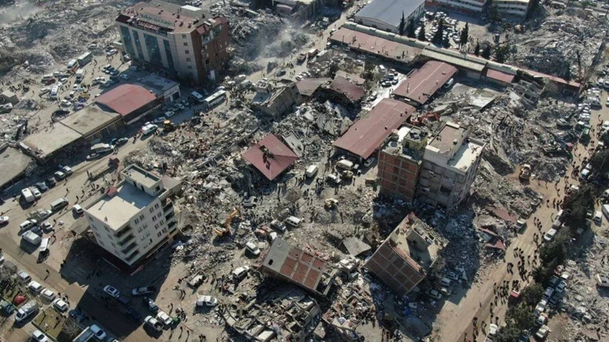 Depremde kaç bina yıkıldı? Kaç ev hasarlı?