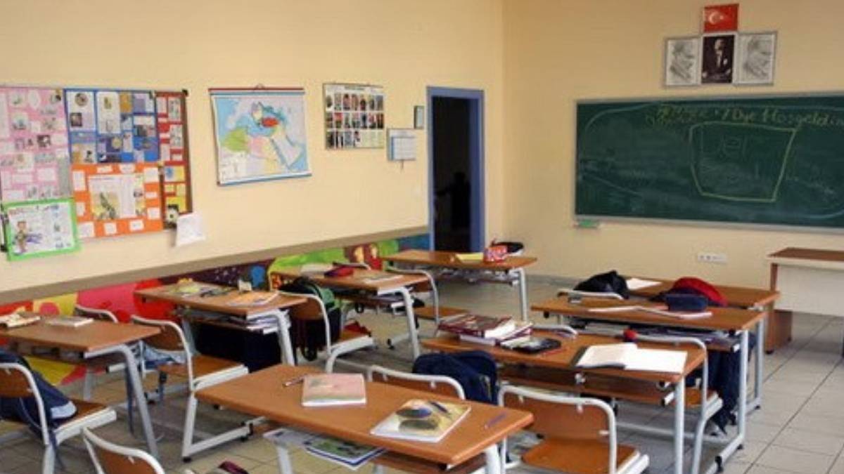 İzmir’de 8 okul için tahliye kararı