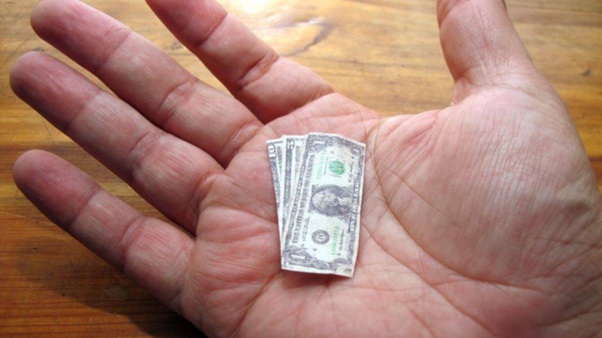 'Koç'a ve Sabancı'ya bak! Deprem yardımları devede kulak'