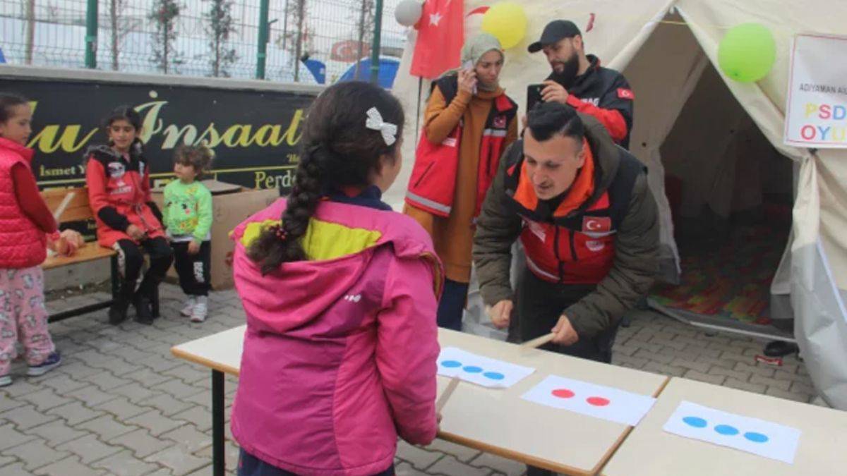 Deprem bölgesindeki eğitimciler için önemli karar!