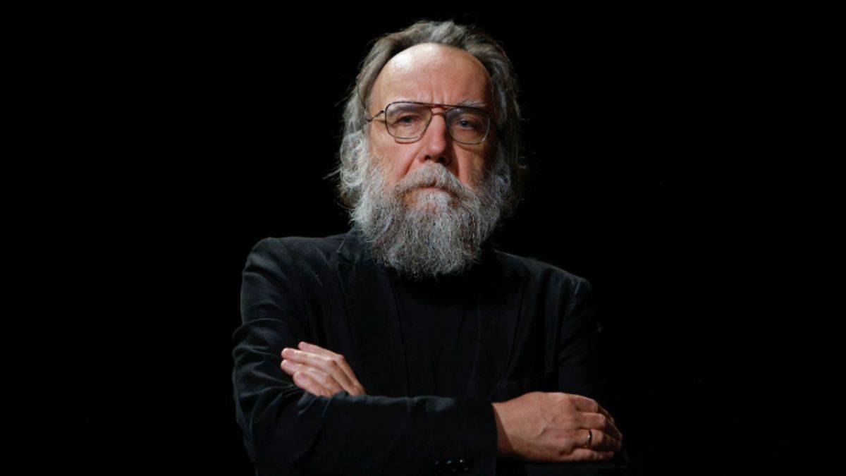 Dugin'den cephe cephe analiz: Tam ölçekli savaştayız