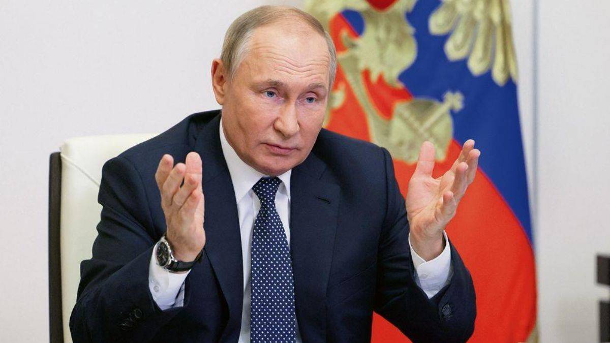 Putin: Batı, kafasına göre dünya kurmaya çalışıyor