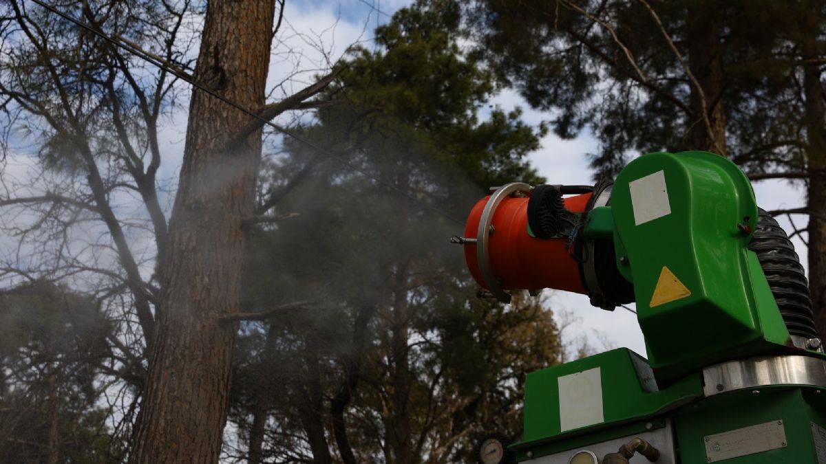 Bursa ekibi Hatay’da uçkunla mücadeleye başladı