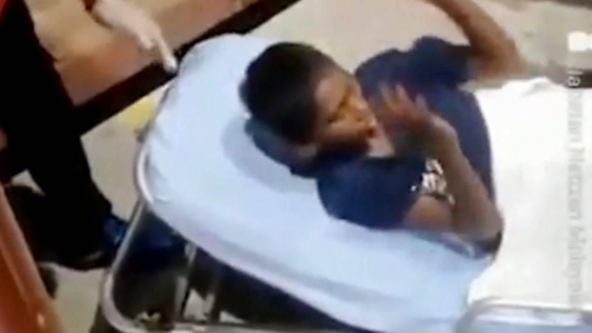 Saklambaç oynarken gözünü başka ülkede açtı!