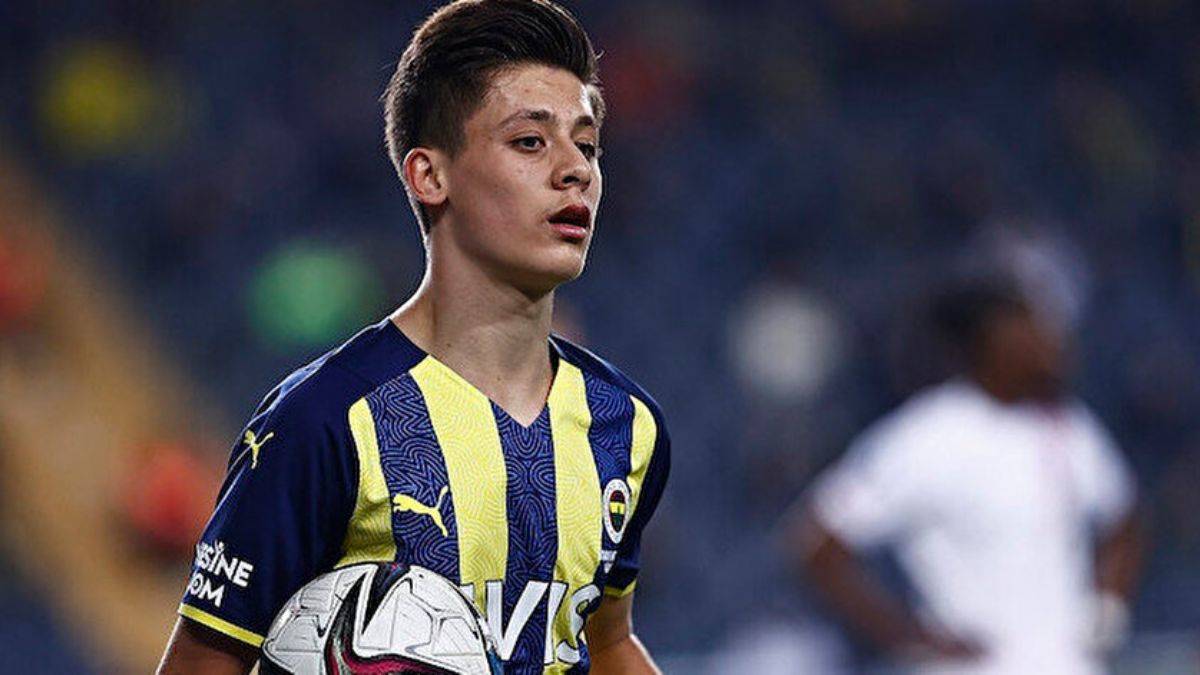 Arda Güler, Fenerbahçe ile yeni sözleşme imzalamak istiyor