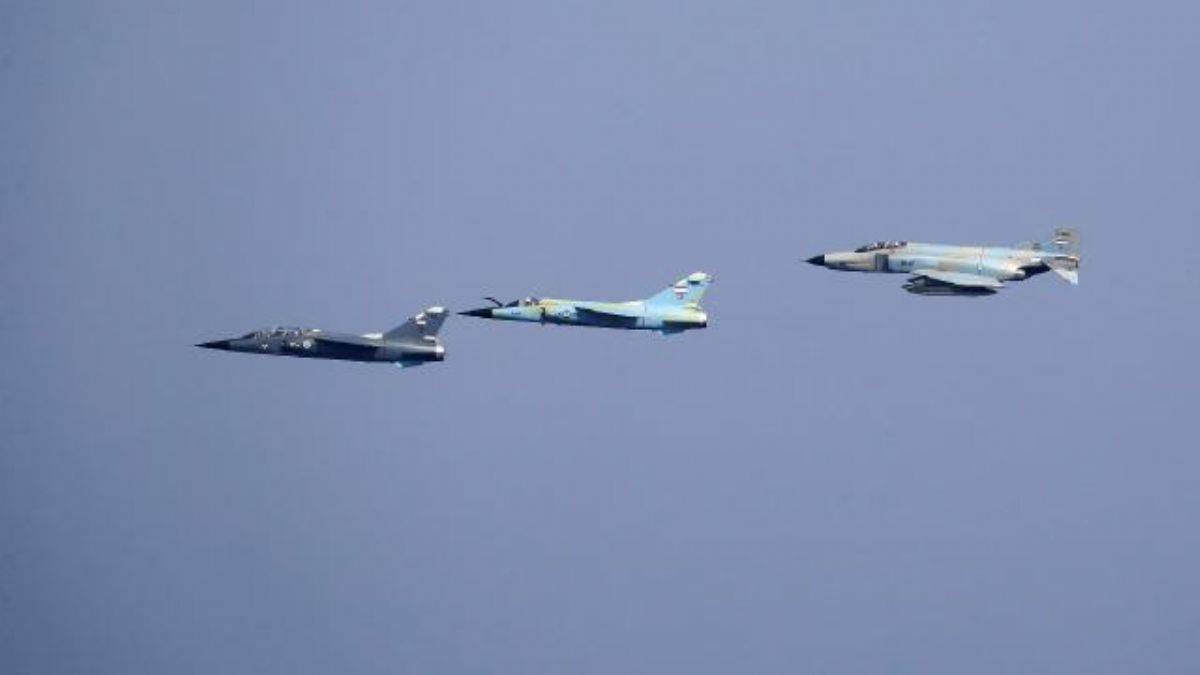 İran'dan hava savunma tatbikatı