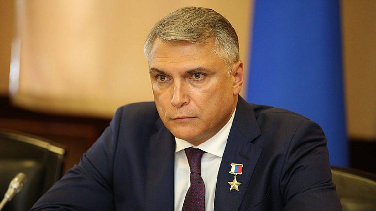 Rusya kara kuvvetleri başkomutan yardımcısının çıplak görüntülerini ifşa ettiler