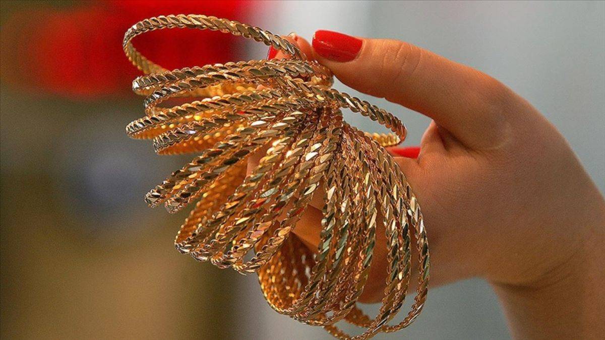 Vatandaşlarda deprem korkusu: Bankalarda ''yastıkaltı birikim'' hareketliliği