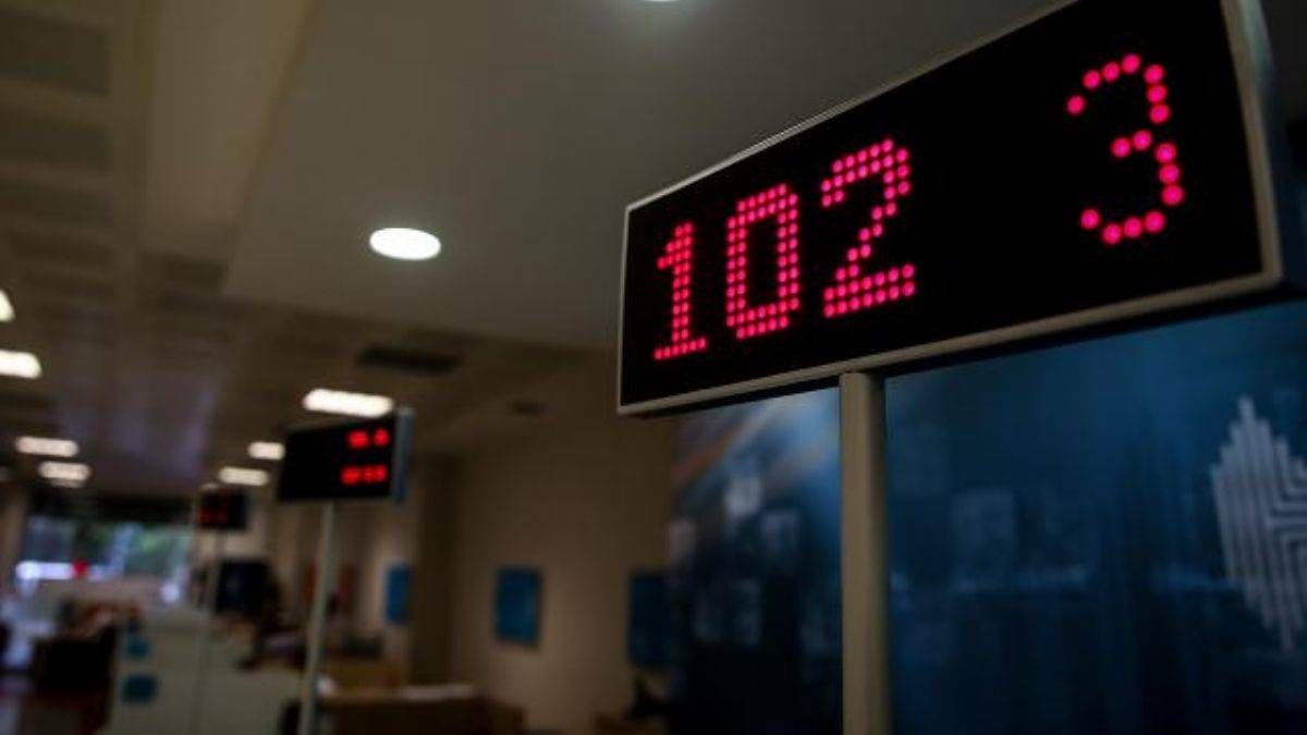 O banka resmen satılığa çıktı!