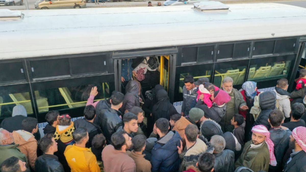 Reuters: 40 bin depremzede Suriyeli ülkelerine döndü