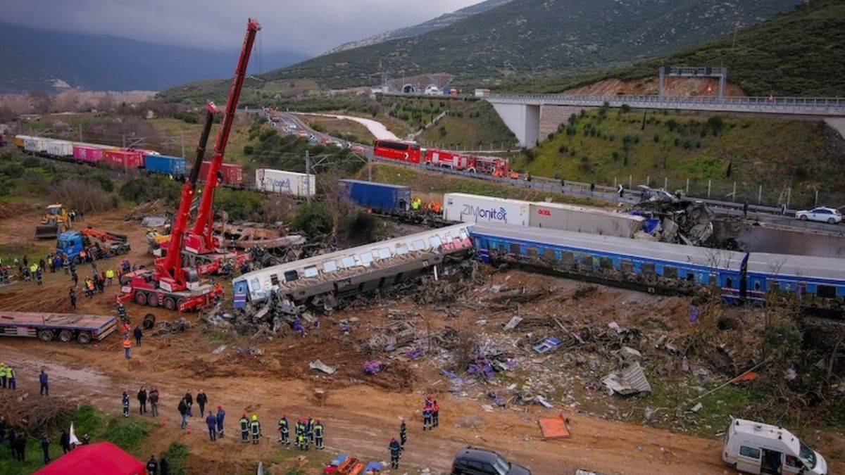 Yunanistan'daki tren kazasında ölü sayısı arttı, ülkede 3 günlük yas ilan edildi