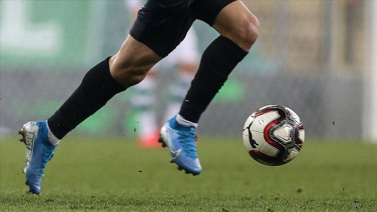 Bakan Kasapoğlu: İki hafta tüm maçlar şifresiz