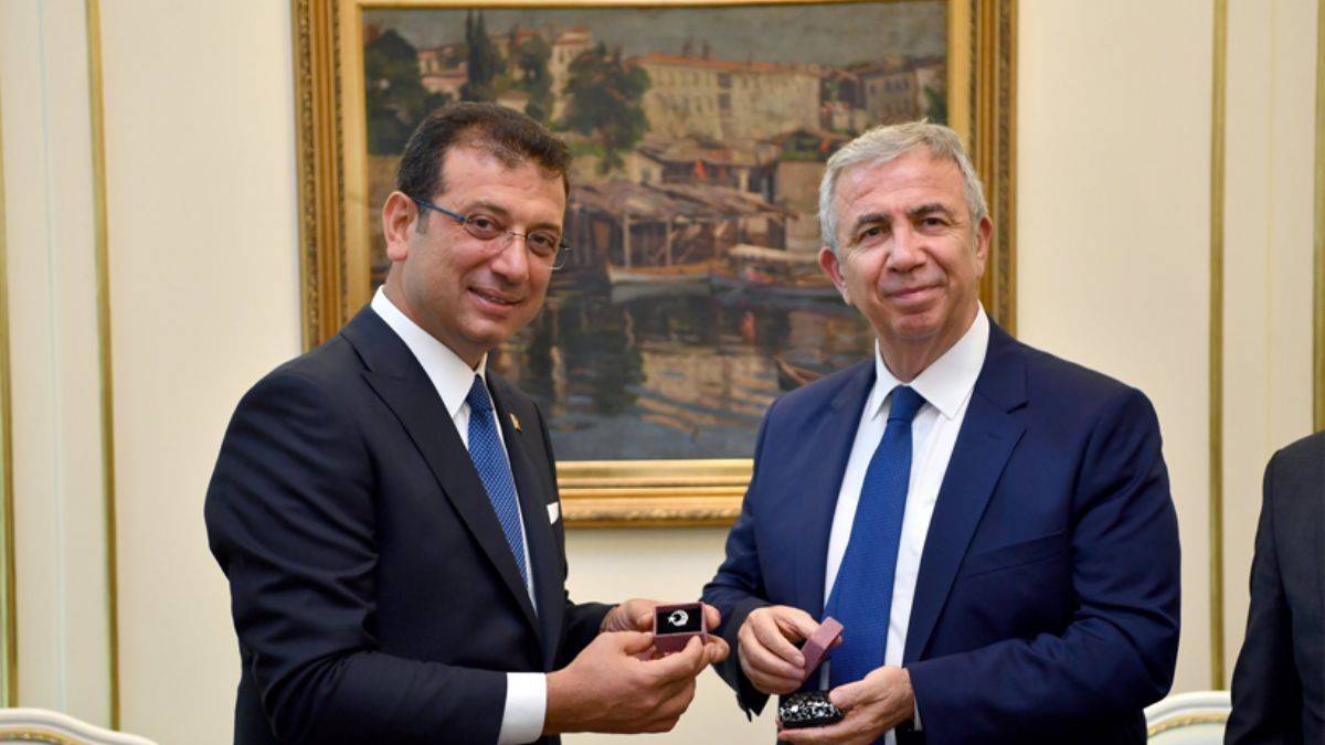 Akşener'den İmamoğlu ve Yavaş'a çağrı!