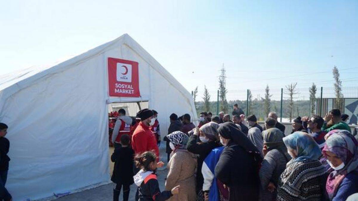 Kızılay'dan ücretsiz market hizmetleri açıklaması