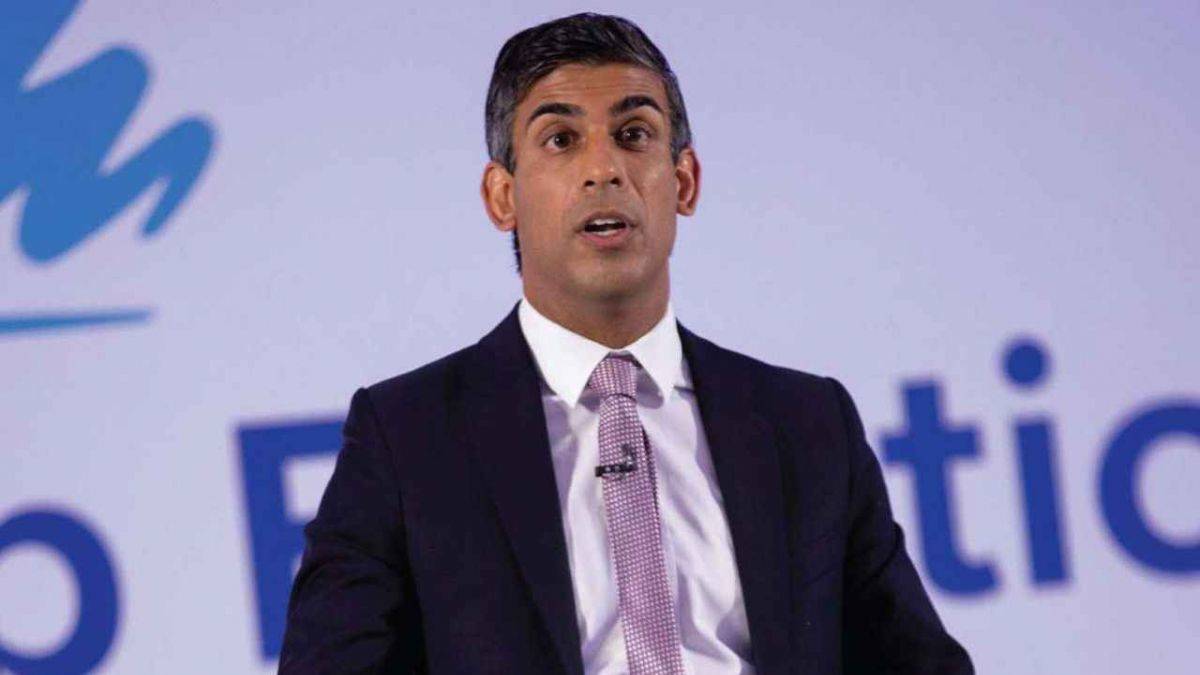 'Koyun İngiliz halkına boş lafları Hintli birine söyletiyorlar'