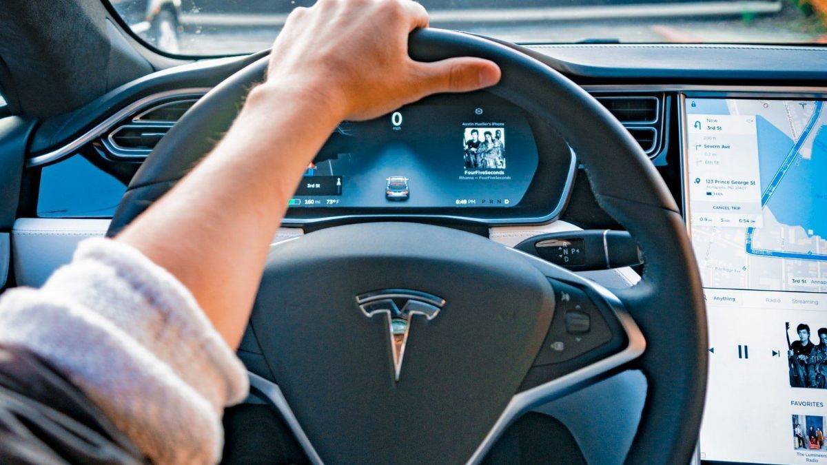 Tesla hakkında inceleme başlatıldı