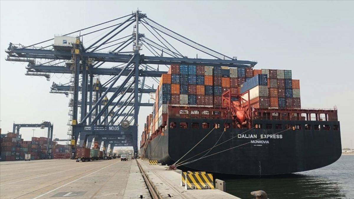 Pakistan'dan Türkiye'ye ikinci yardım gemisi yolda