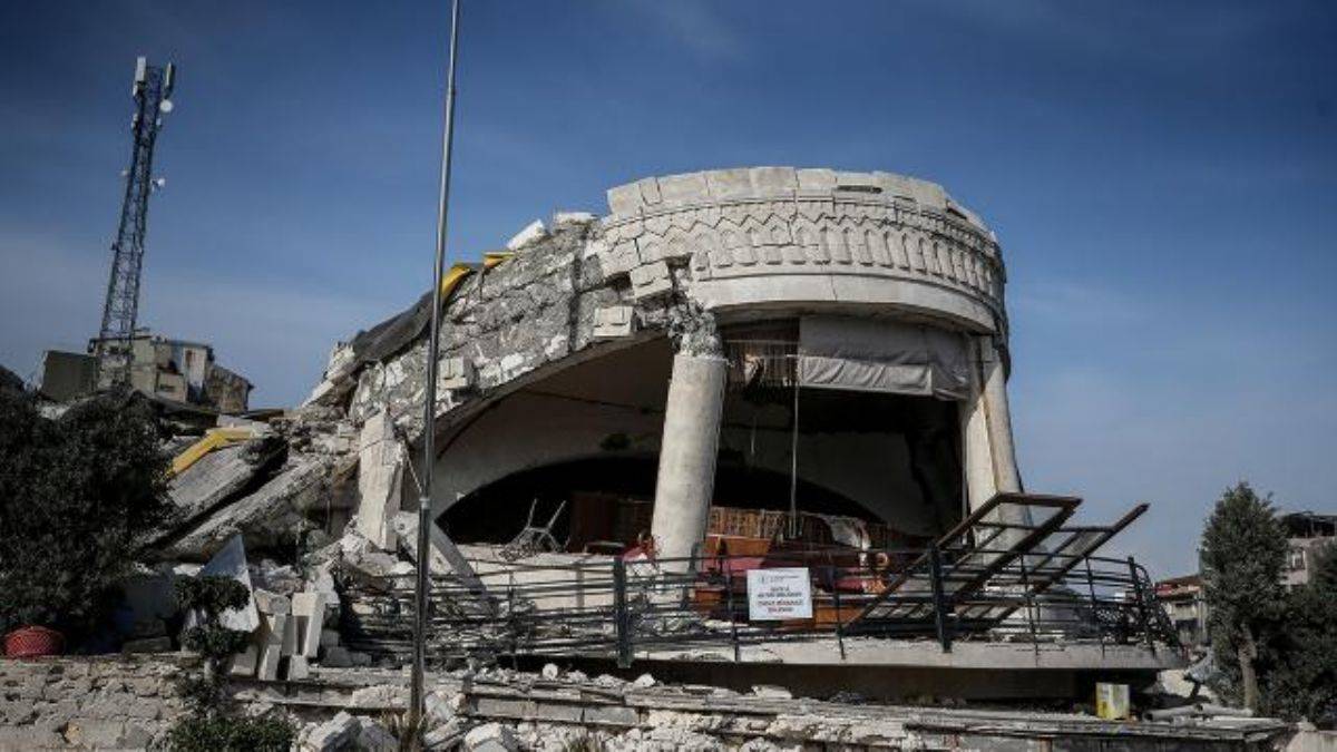 Hatay'ın ilk ve tek Cumhurbaşkanı Sökmen'in 21 akrabası hayatını kaybetti