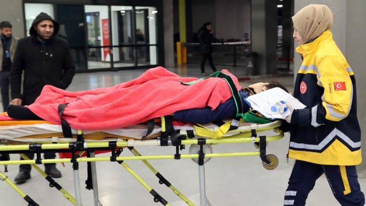 İstanbul'daki hastanelerde 1020 depremzedenin tedavisi sürüyor