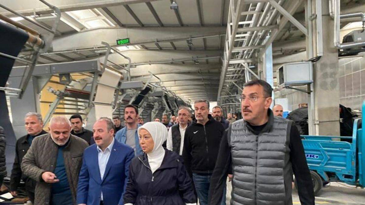 Bakan Varank, Malatya'da sanayi sitesi esnafıyla bir araya geldi