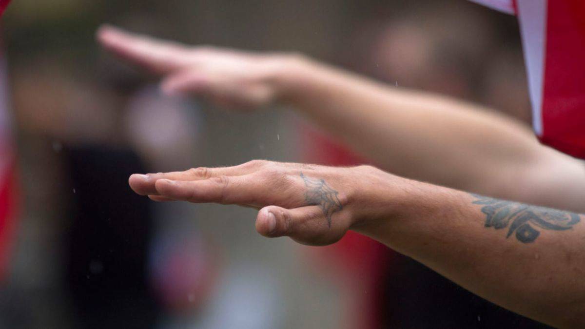 Amerikan Lisesi'nde 'Nazi selamı'; Lise yönetiminden açıklama