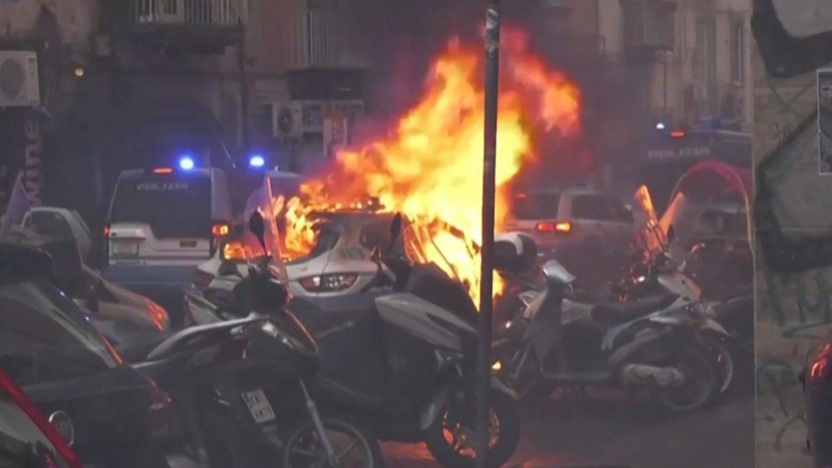 İtalya'da maç öncesi 'şehir savaşı'