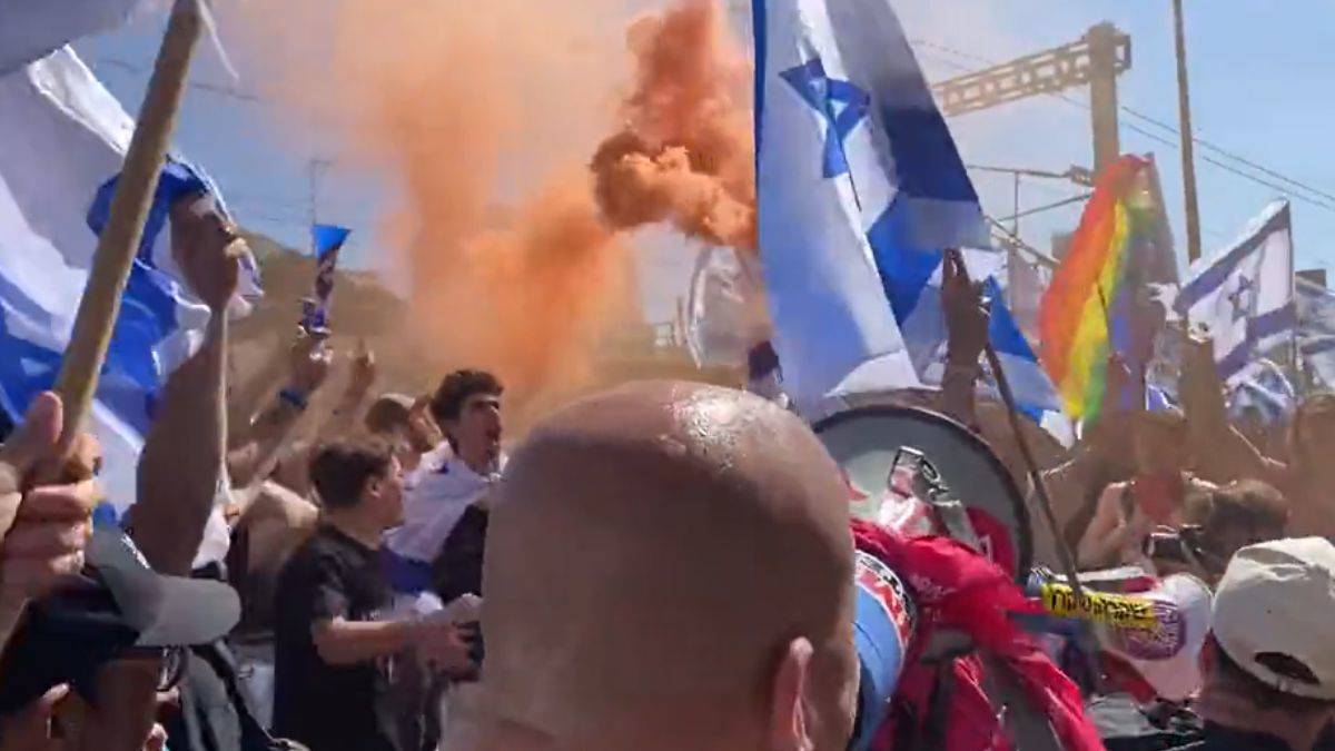 İsrail'de 'iç savaş' uyarısı: 'Uçurum çok yakın'