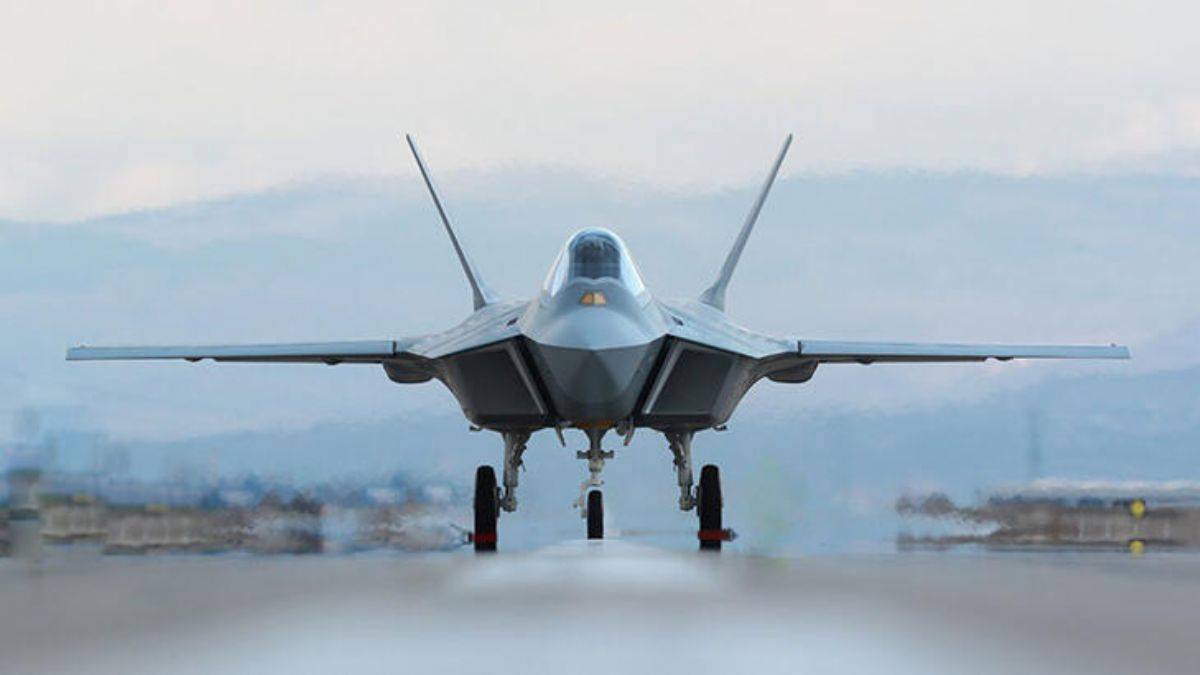 Milli Muharip Uçak pistte! İlk testi başarılı geçti