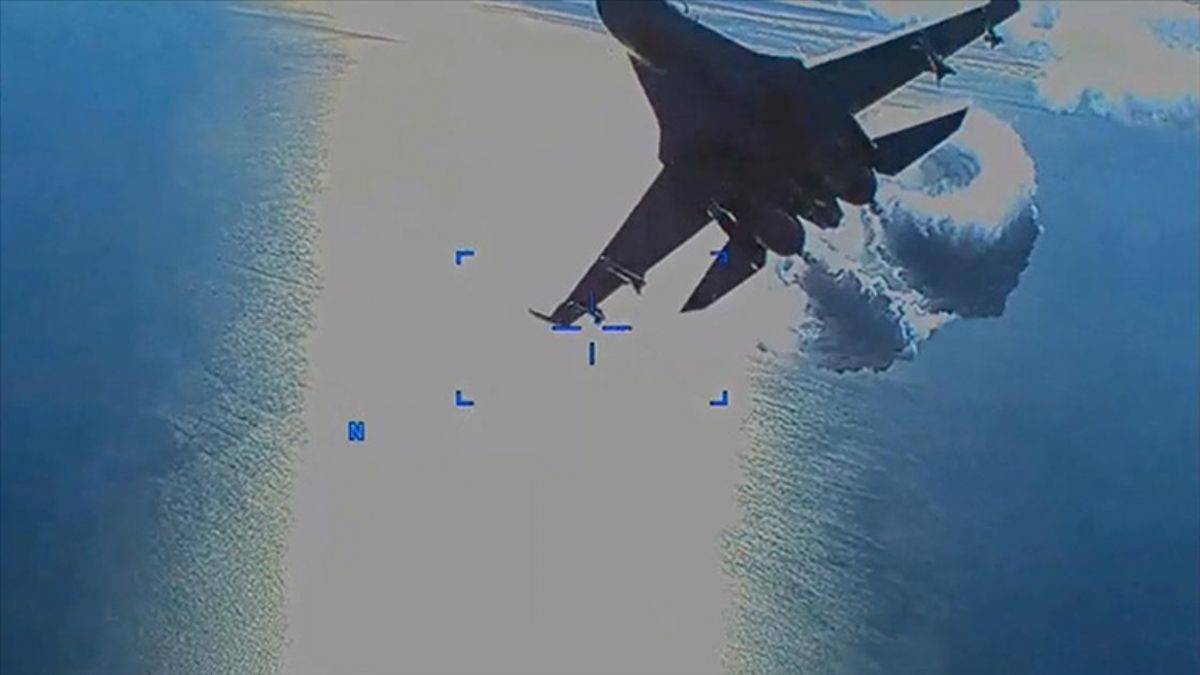 Karadeniz'de Amerikan İHA'sını düşüren Rus pilotlara ödül