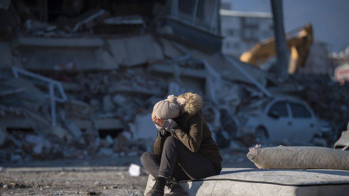 Depremzedelere en iyi moral destek nasıl verilebilir?