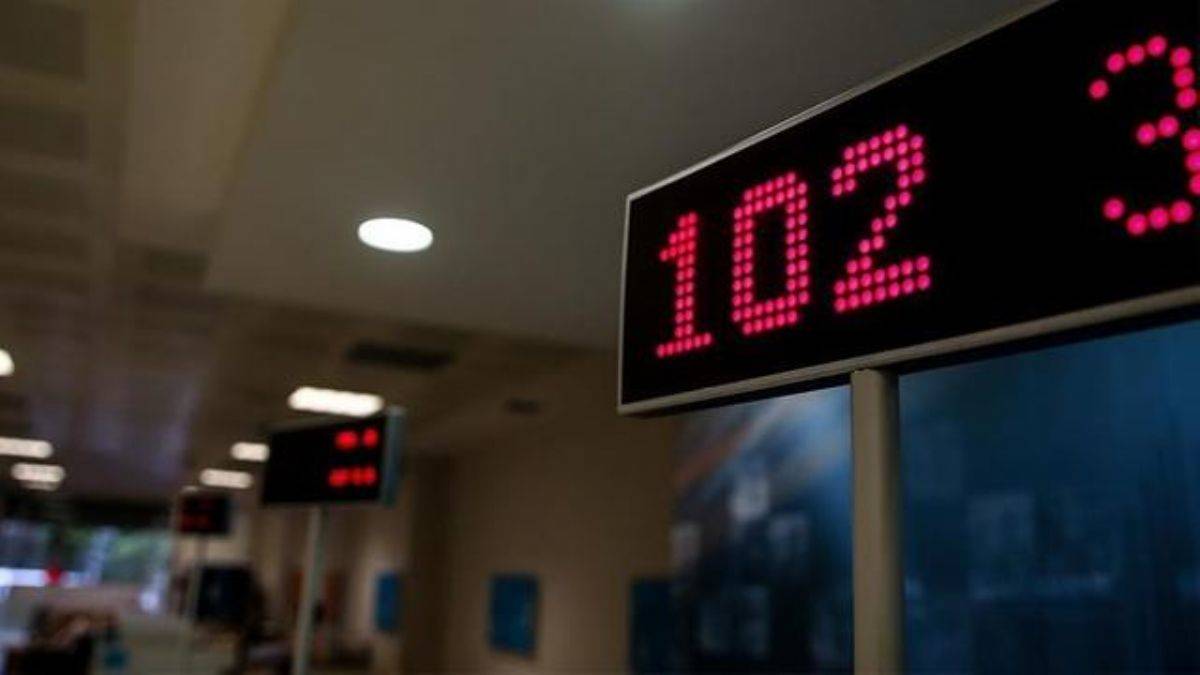 Deprem bölgesinde 625 banka şubesi fiziki hizmet veriyor