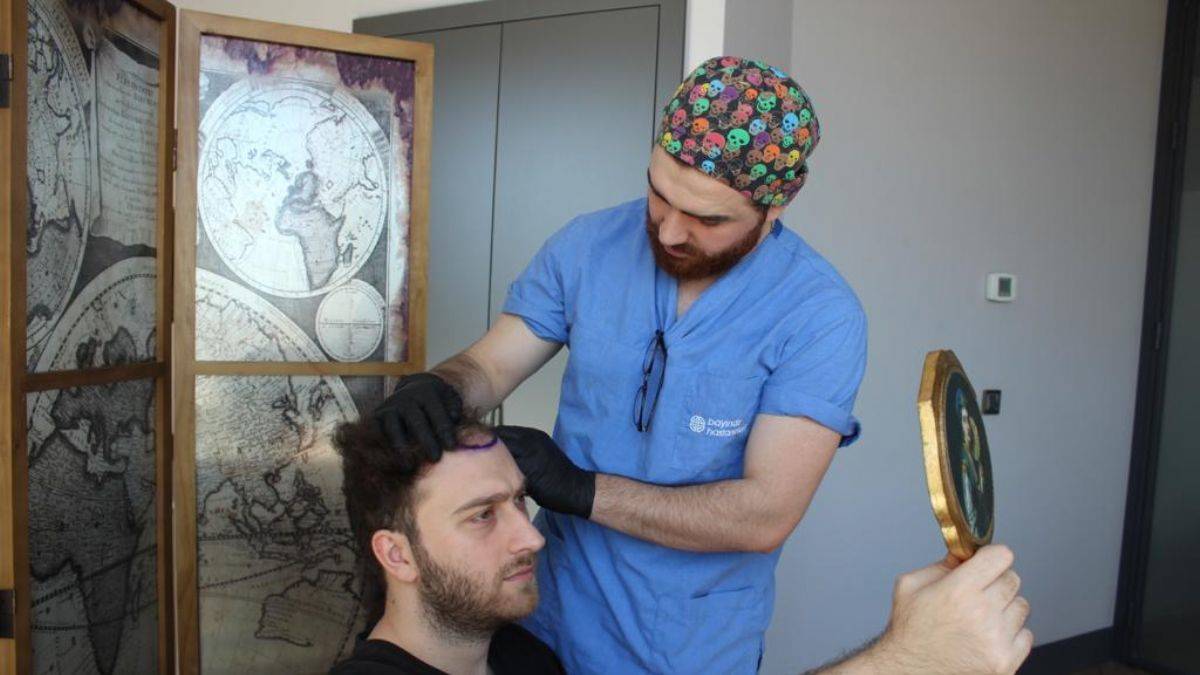 NeedClinic Yönetim Kurul Başkanı ve Saç ekimi Uzmanı Mr.Hug ismiyle bilinen Hasan Uğur Güneş Merak edilenleri cevapladı