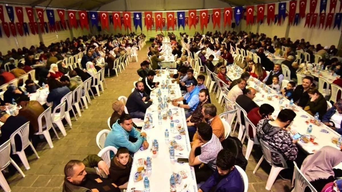 İstanbul iftar çadırı nerede? İBB 2023 İstanbul'da Ramazan iftar çadırı nerede kuruldu, hangi ilçede var?