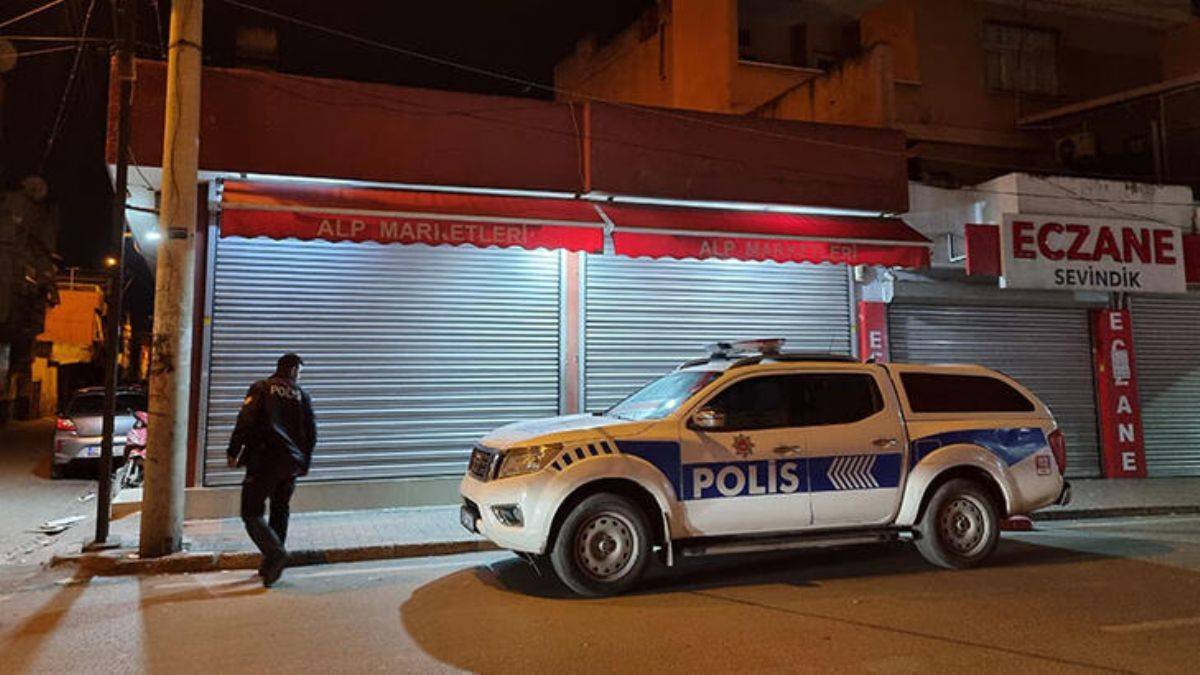 Adana'da 'ekmek satma' kavgasında 1 ölü, 1 yaralı