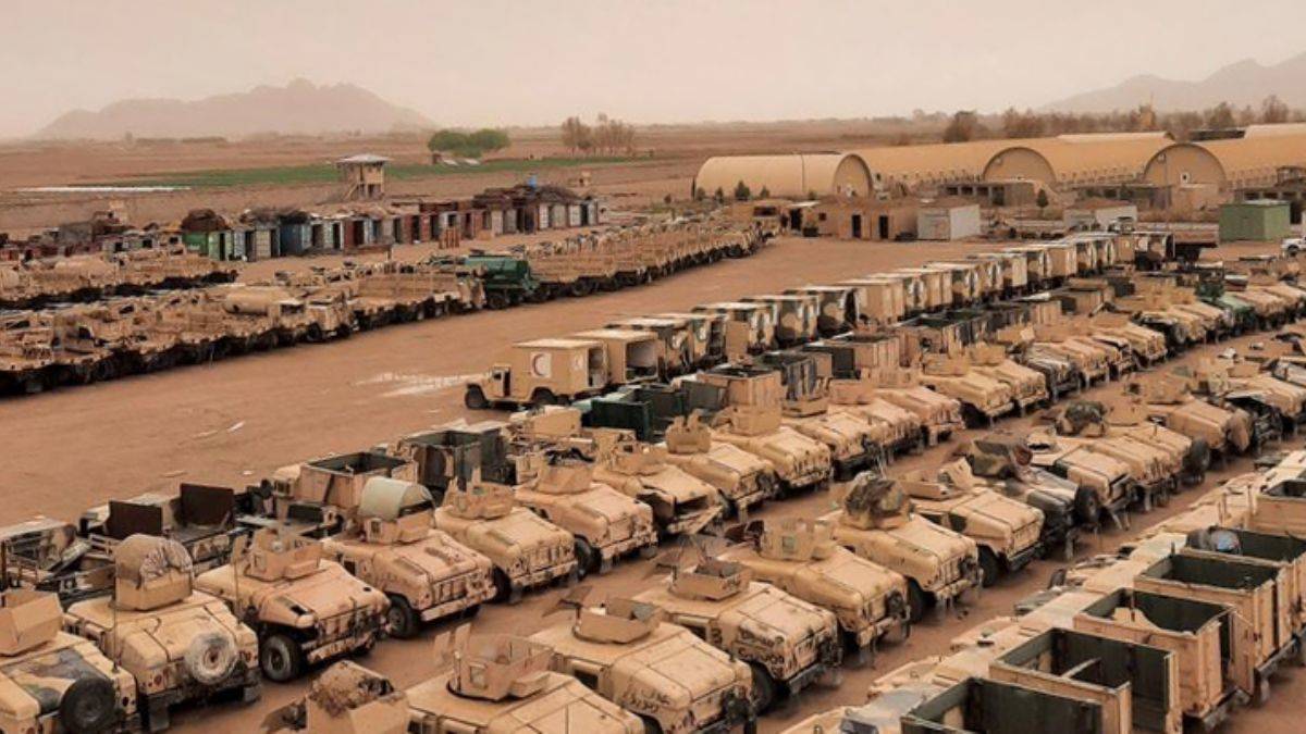 Taliban, ABD'nin bırakıp kaçtığı askeri araçları ordu envanterine kattı