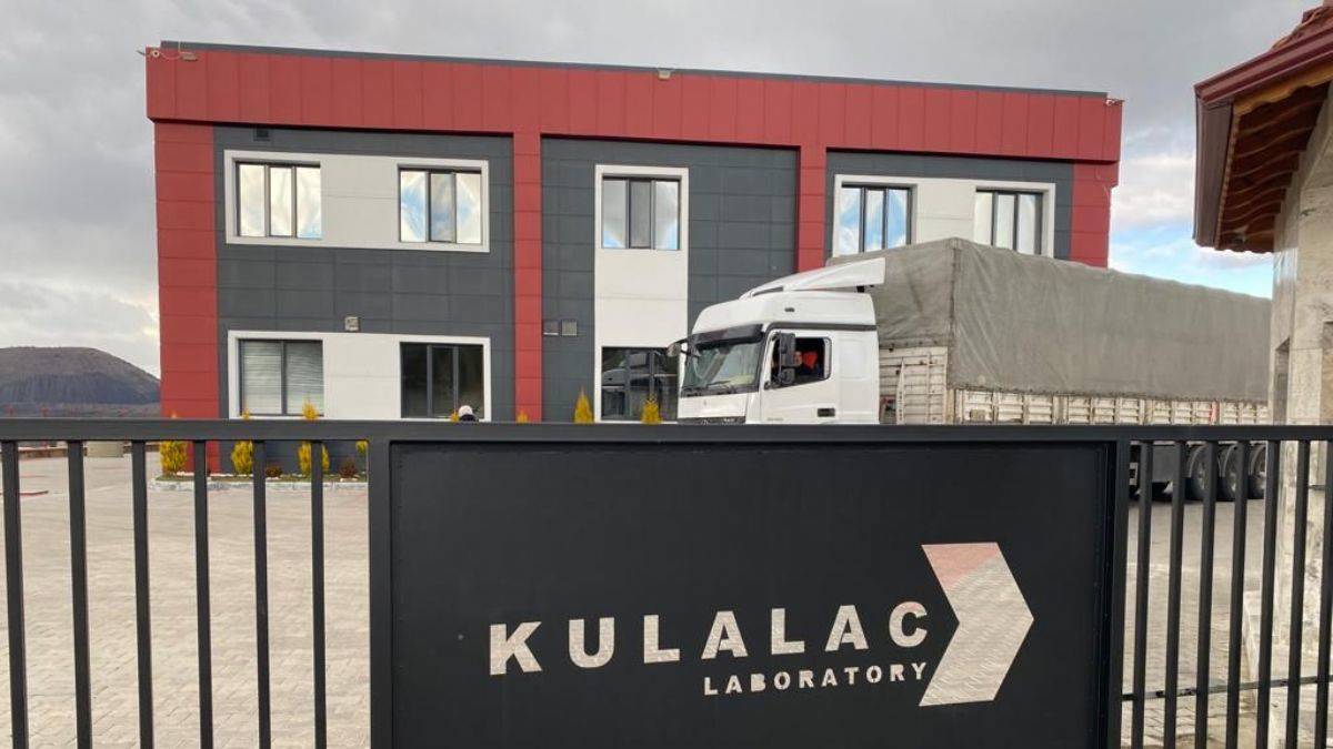 Bebevit deprem bölgesindeki bebekleri unutmadı