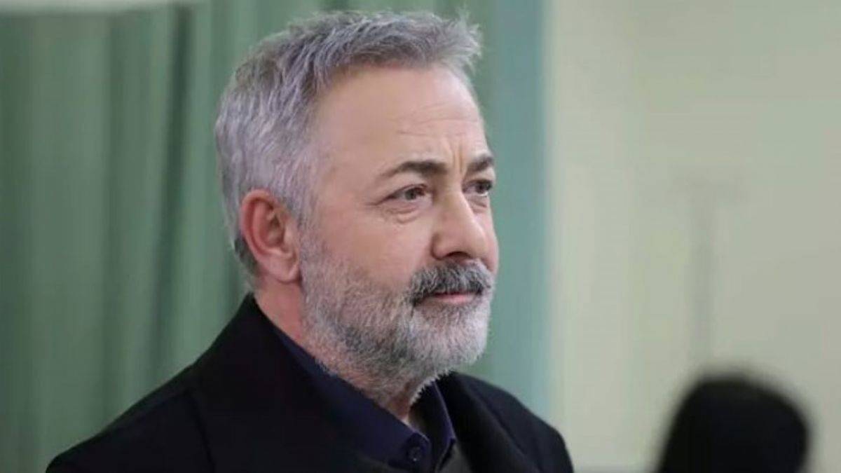 Oyuncu Mehmet Aslantuğ TİP'ten milletvekili adayı oldu