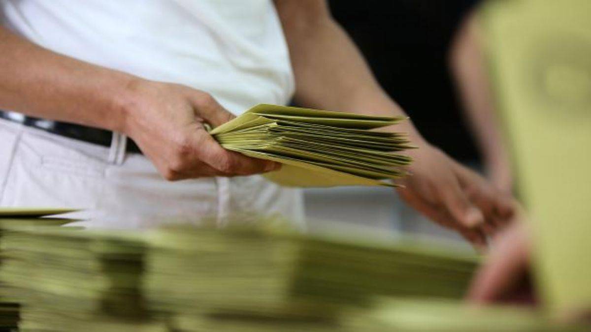 Cumhurbaşkanı adayları bağış için döviz hesabı açabilecek