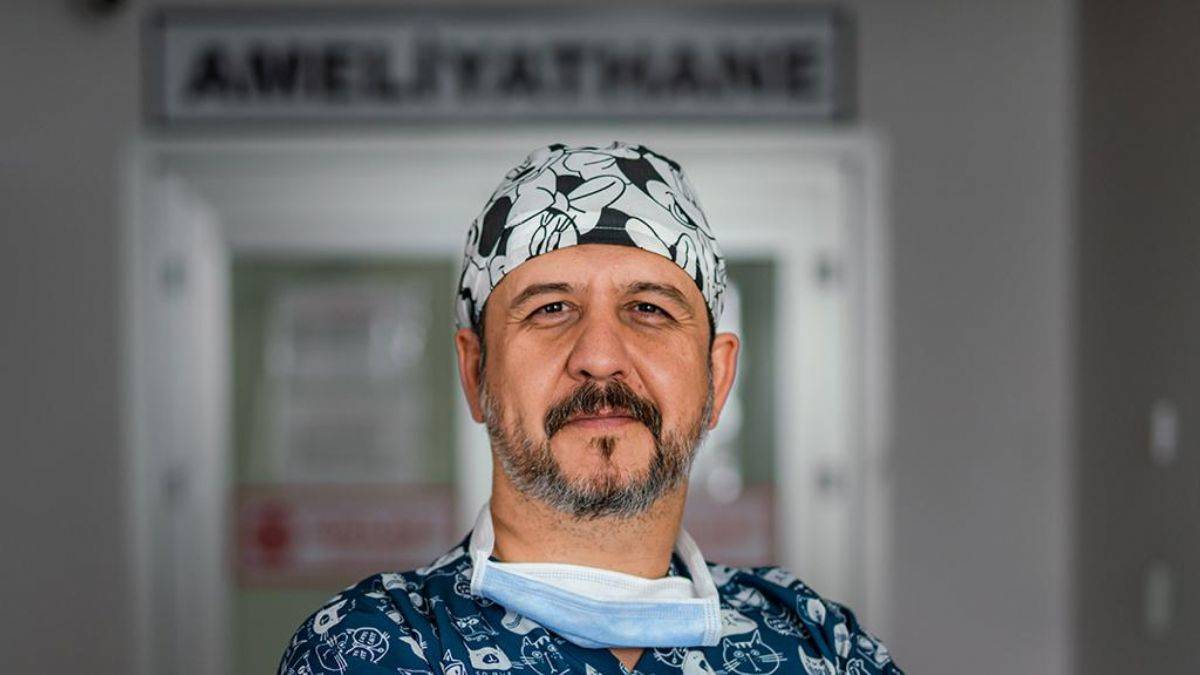 Prof Dr Alper Çelik Tedavi Süreci ve Hastanelerin Önemini Vurguladı