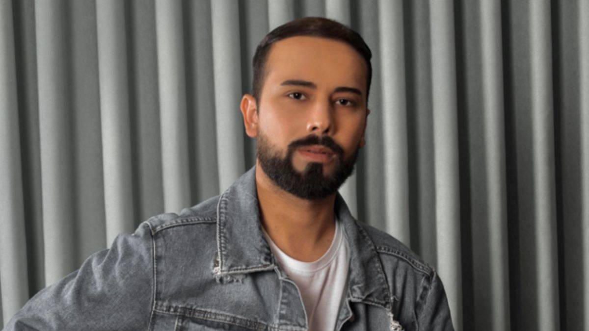 Onur Erbil’den Yeni Cover “Zora Sarıldık” Geliyor…