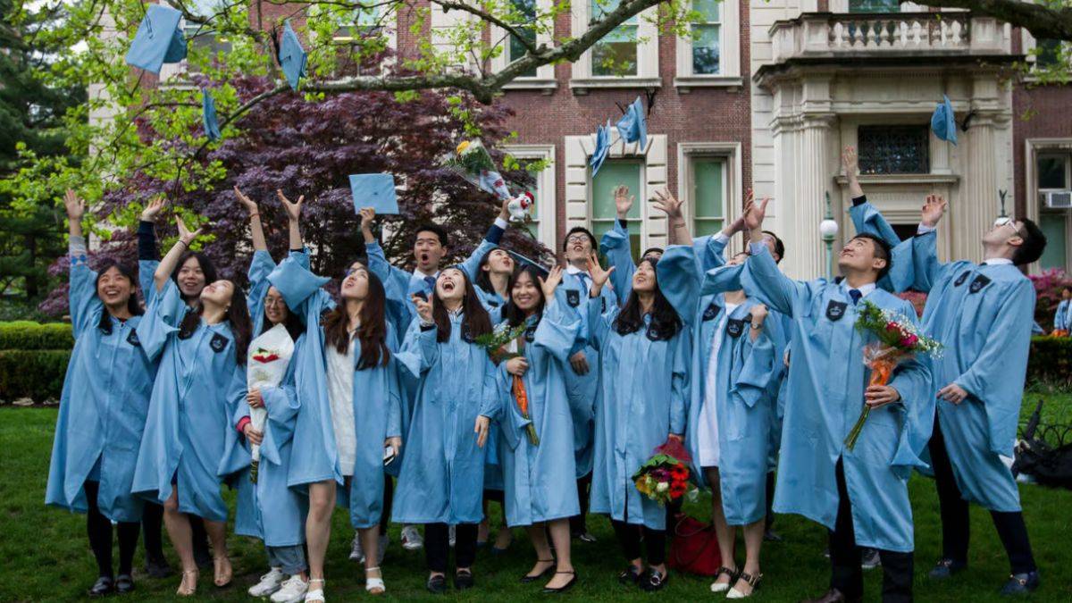 Çinli öğrencilere 'aşık olmak' için izin ve teşvik uygulaması