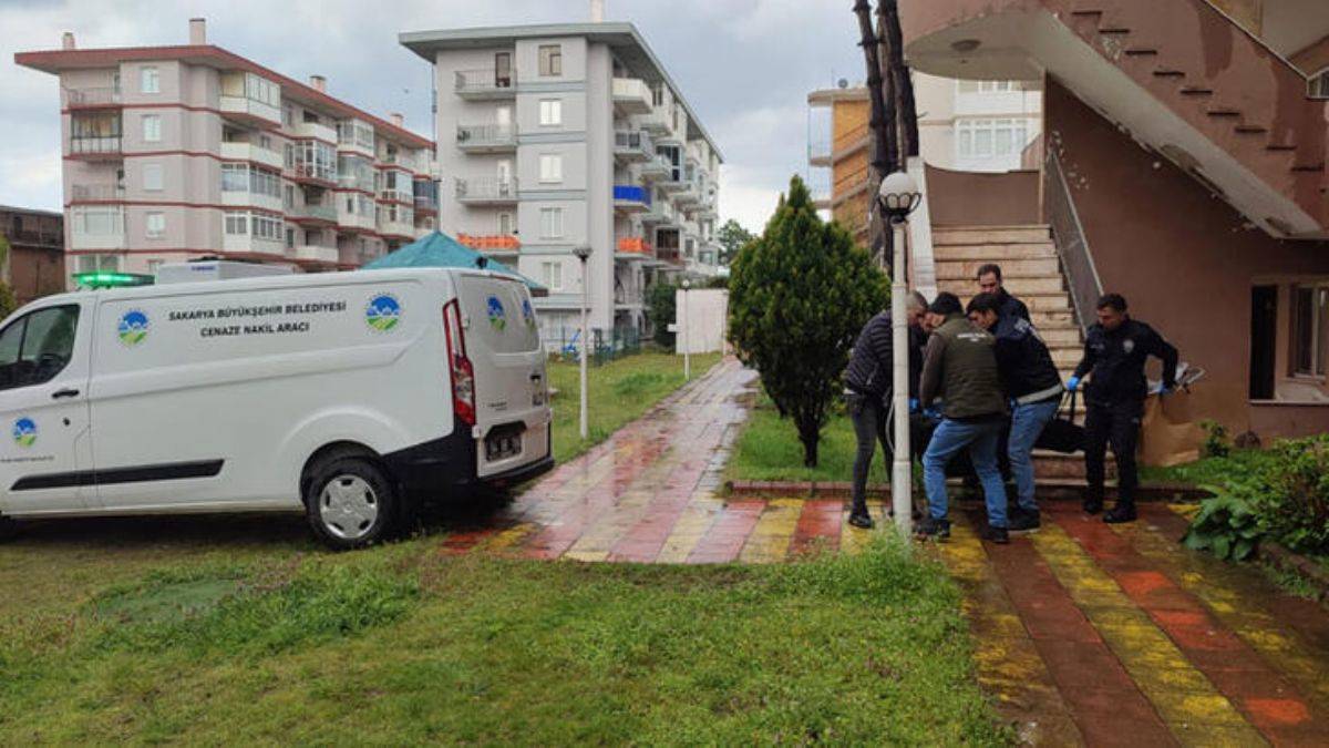 Evde ölü bulundu