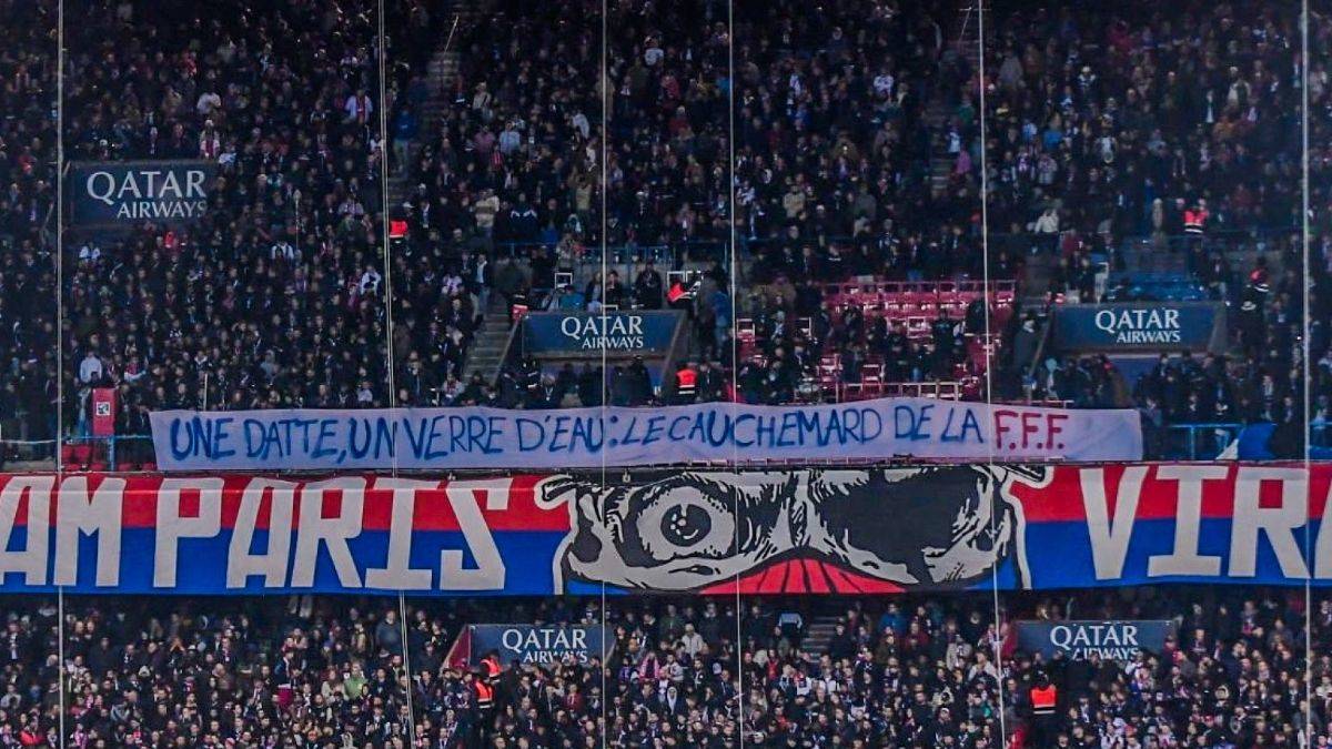PSG taraftarları oruç açma yasağını protesto etti