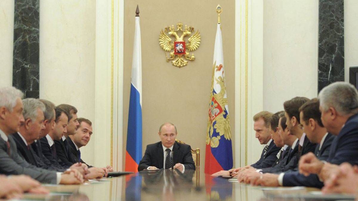 Putin: Krizin sebebi ABD'nin desteklediği 'renkli devrimler'