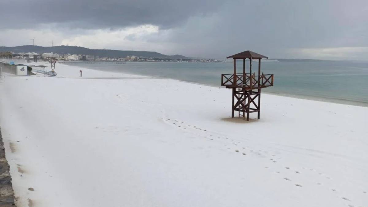 İzmir Çeşme'ye kar mı yağdı? Nisan 2023 İzmir'e dolu mu yağdı?