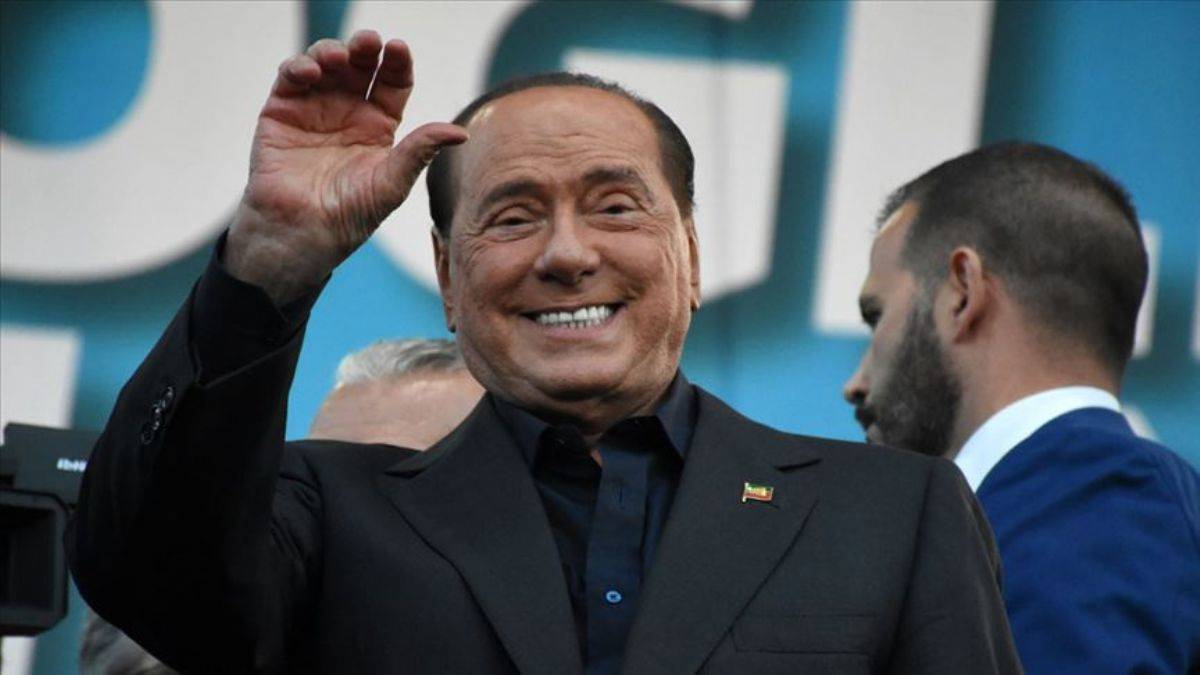 Berlusconi'ye lösemi teşhisi ve kemoterapi tedavisi