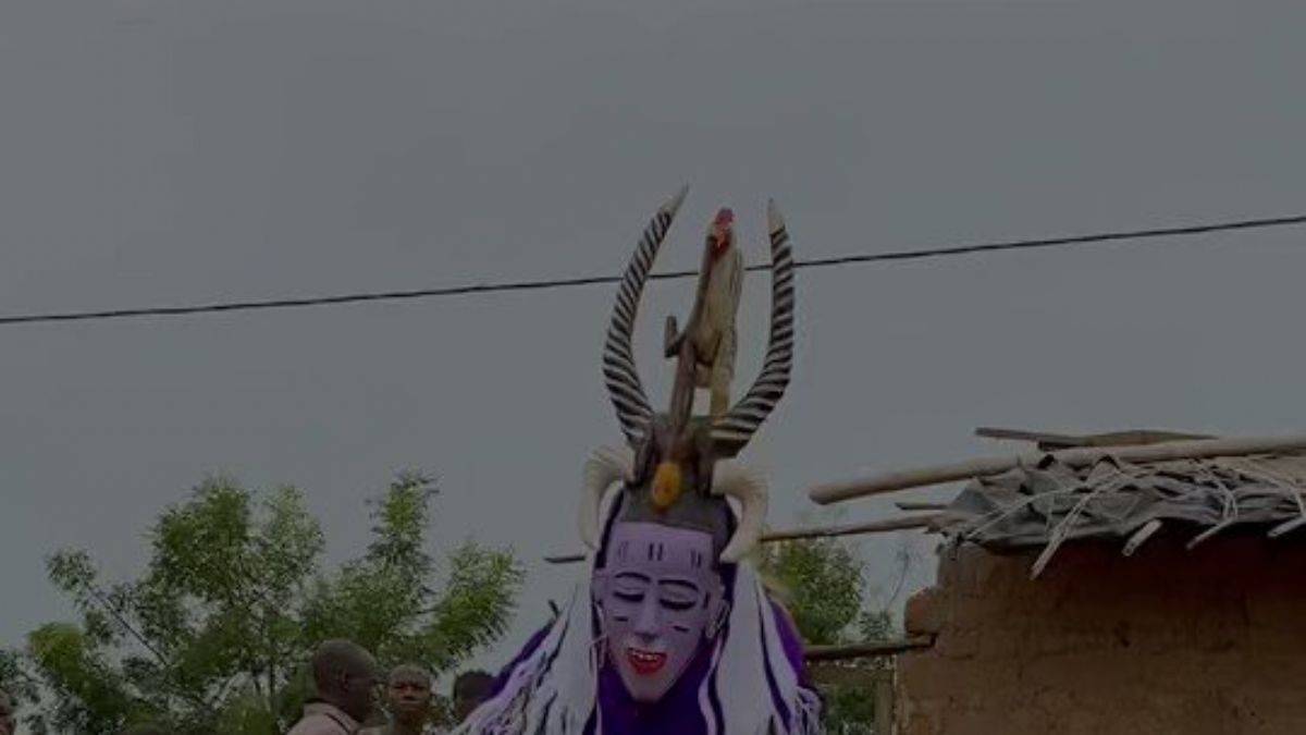 Fildişi Sahili’ndeki Guro kültürünün Zaouli dansı