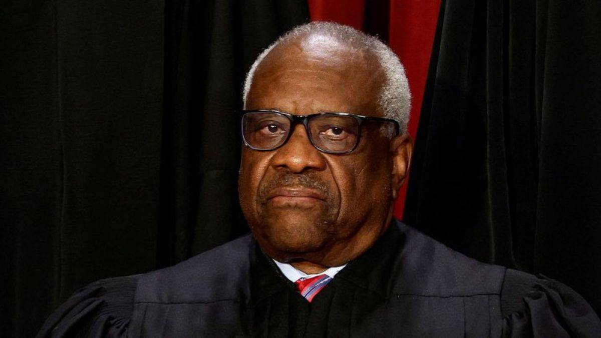 Milyarderle lüks seyahate çıkan Yüce Mahkeme Yargıcından savunma