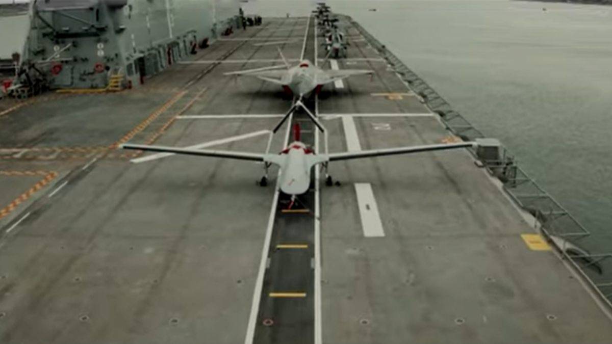 Selçuk Bayraktar'dan TCG Anadolu'dan Kızılelma ve TB3 SİHA paylaşımı